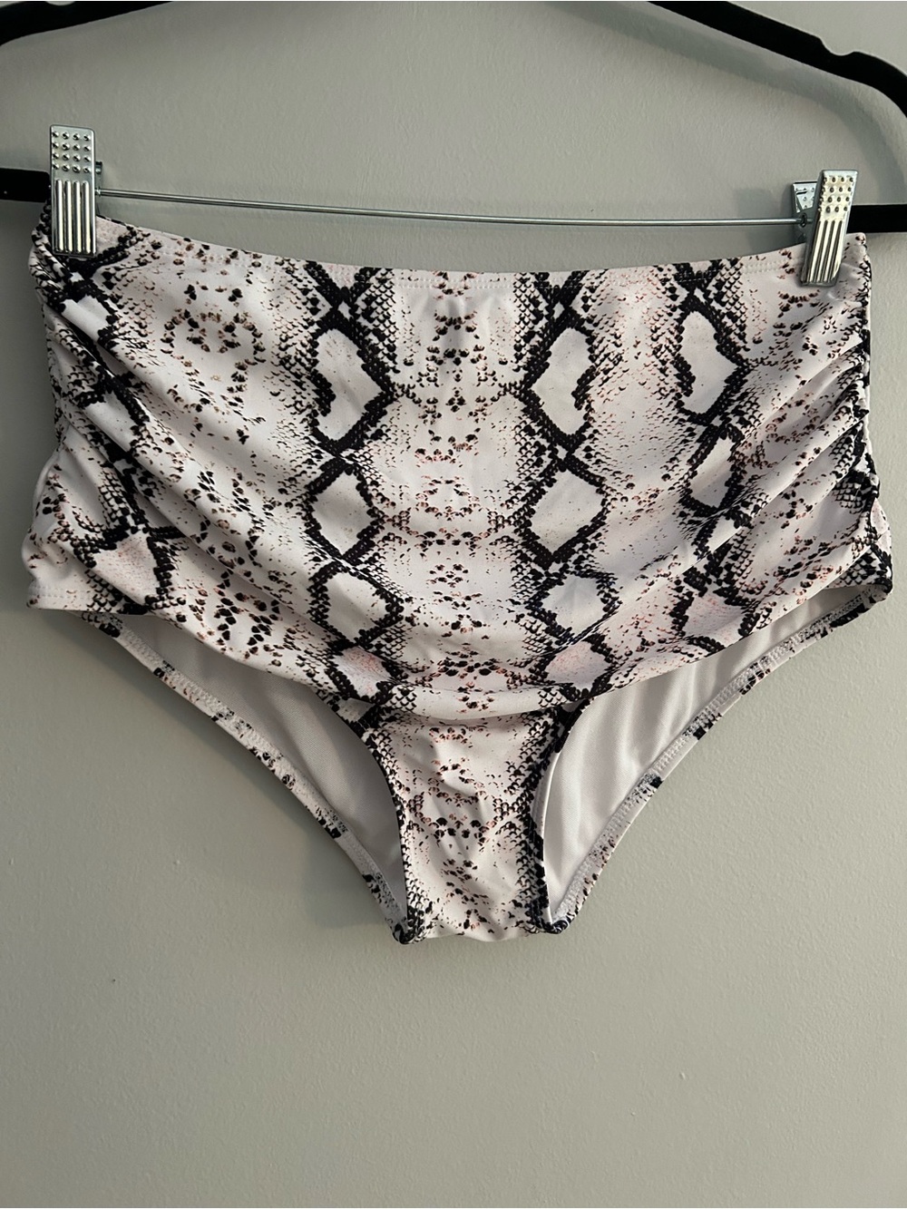 SHEIN High-Waist Snake Print Swim Bottoms — White & Black